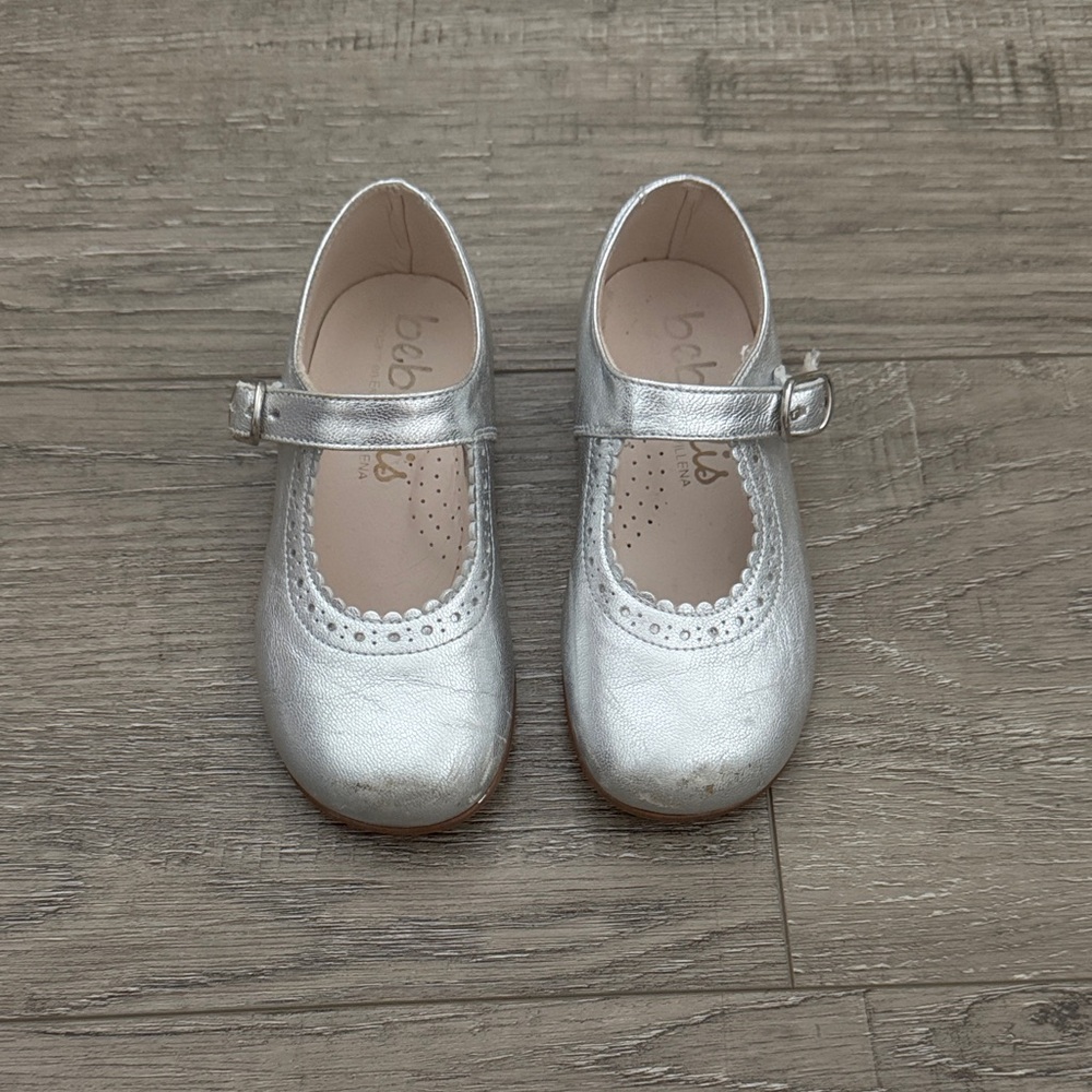 Girls' Silver Mary Jane Dress Shoes with Buckle
